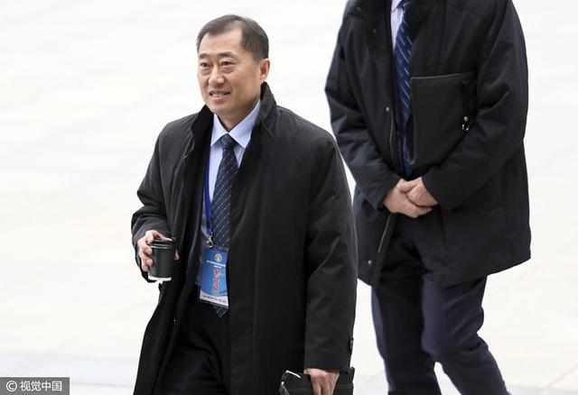 凭借“多元宇宙”的设定，众多角色得以回归：初代复仇者联盟成员全员现身，而钢铁侠更疑似以多元宇宙最强反派“毁灭博士”的身份登场。